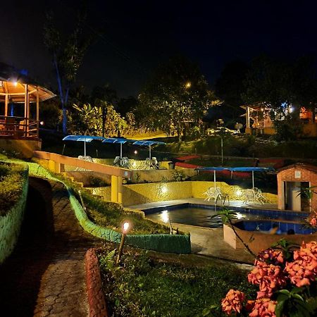 Hosteria Kasadasa Санто-Доминго-де-лос-Колорадос Экстерьер фото