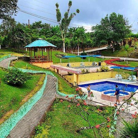 Hosteria Kasadasa Санто-Доминго-де-лос-Колорадос Экстерьер фото