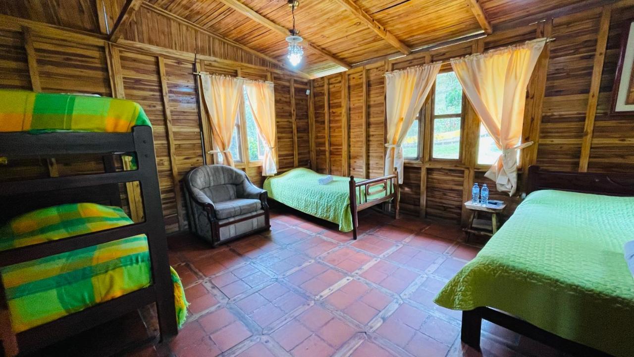 Hosteria Kasadasa Санто-Доминго-де-лос-Колорадос Экстерьер фото