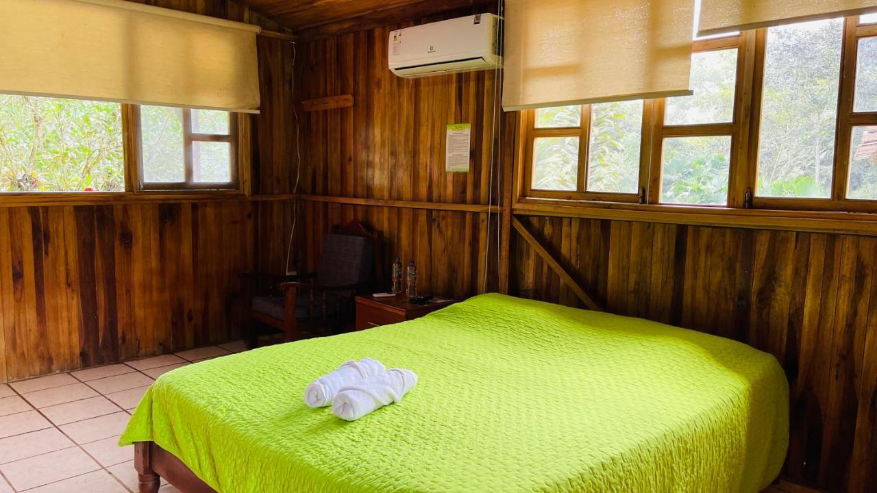 Hosteria Kasadasa Санто-Доминго-де-лос-Колорадос Экстерьер фото