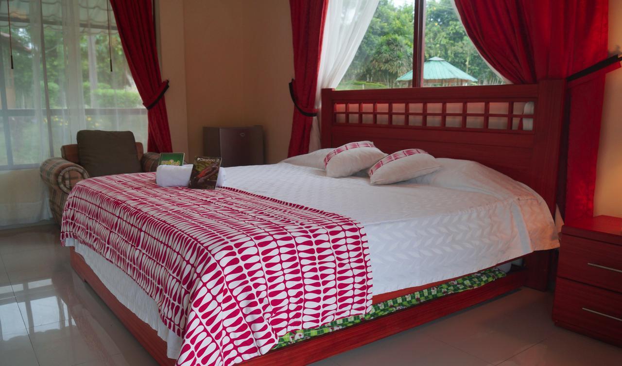 Hosteria Kasadasa Санто-Доминго-де-лос-Колорадос Экстерьер фото